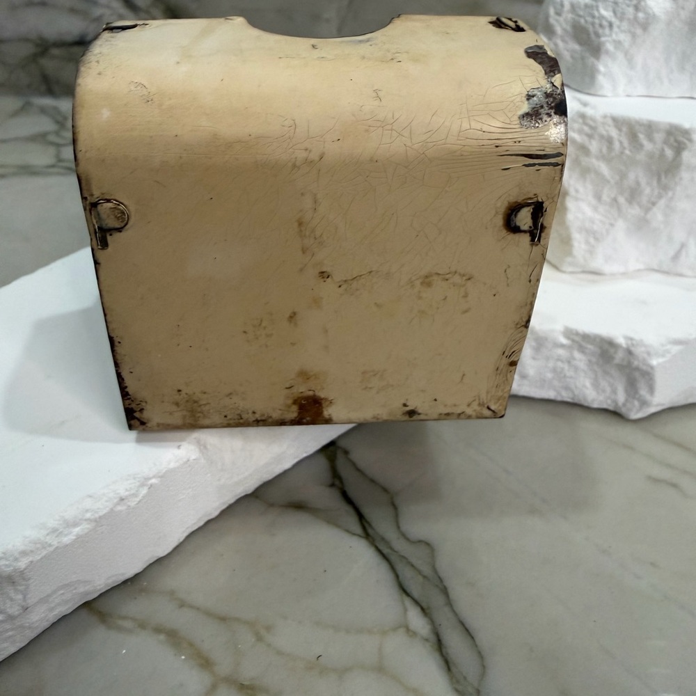 Vintage Industrial Metal Matches Wall Mount Bin Box Rustic Farmhouse Distressed - Picture 5 of 8